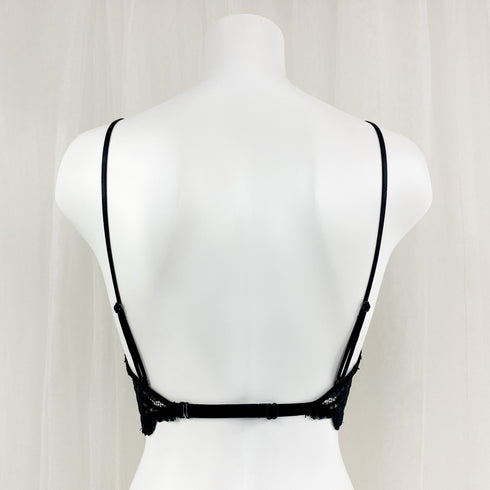 バックオープンリーフブラセット