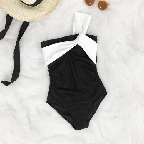 ワンショルベルトスイムウェア