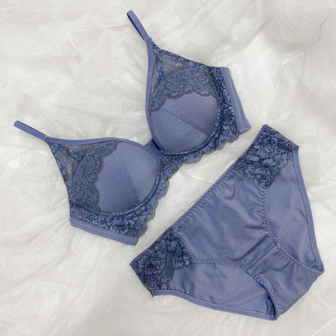 ダイヤの谷間ブラ -ブラ&ショーツセット-