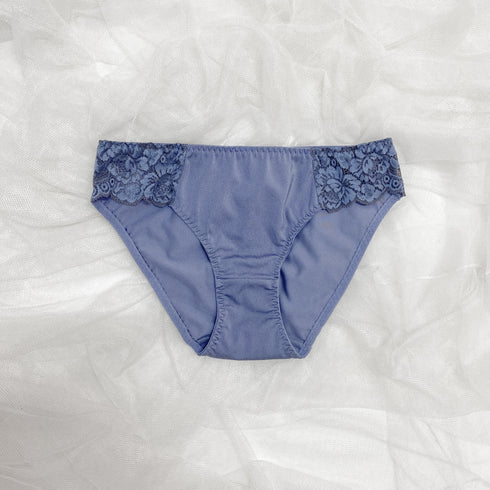 ダイヤの谷間ブラ -ブラ&ショーツセット-