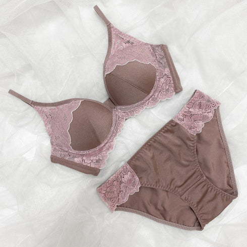 ダイヤの谷間ブラ -ブラ&ショーツセット-