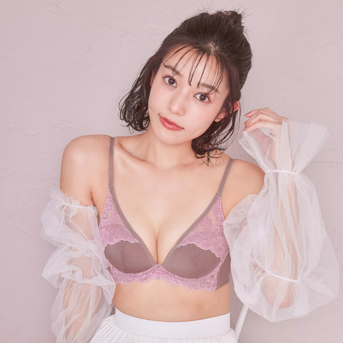 ダイヤの谷間ブラ -ブラ&ショーツセット-