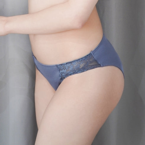 ダイヤの谷間ブラ -ブラ&ショーツセット-