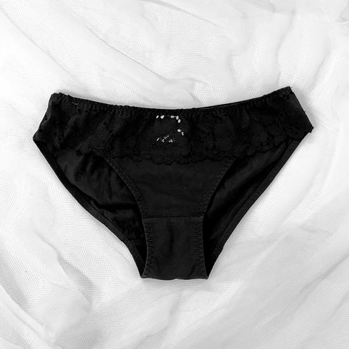 ナチュラルレーシーフラワーブラセット