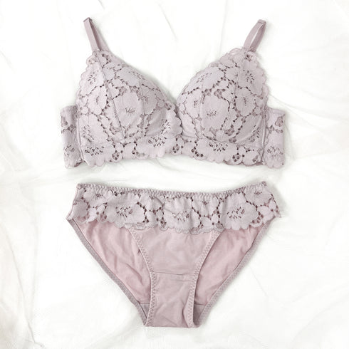 ナチュラルレーシーフラワーブラセット