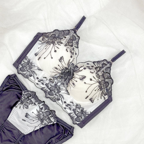 Feliture極ふわブラ グレースフラワー -ブラ&ショーツセット- 2set