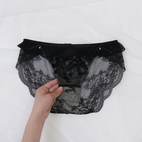 【BIGSALE】【新発売】くぎづけ谷間ブラ ミラージュブーケ -ブラ&ショーツセット-