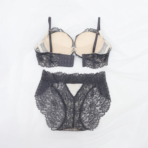 【BIGSALE】【新発売】くぎづけ谷間ブラ ルナローズ -ブラ&ショーツセット-