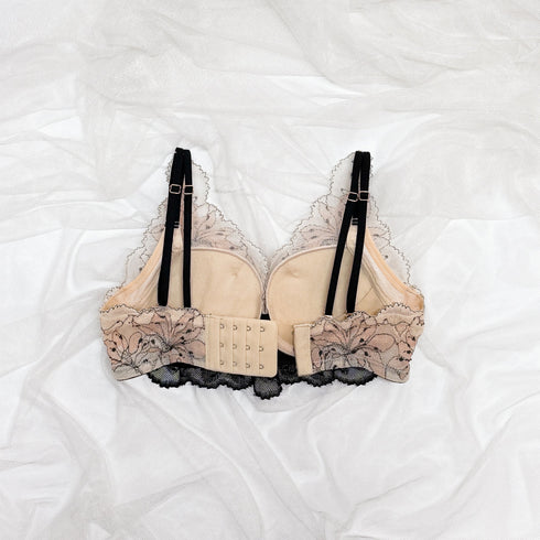 ぷるんっに惚れる 初恋ブラ -ブラ&ショーツセット- 4set