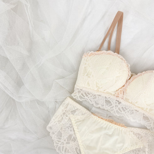 【ストラップレスOK】2wayドレッシーレースブラセット