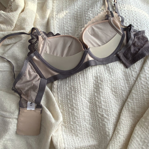 フローラルレースブラセット