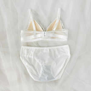 グロッシーステッチブラセット