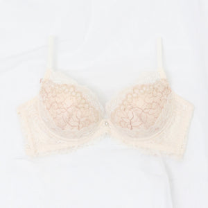 【BIGSALE】【新発売】くぎづけ谷間ブラ  ルナローズ -ブラ＆ショーツセット- 2set